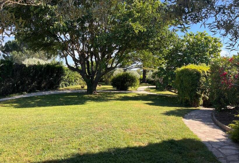 پانسیون Gîtes Et Chambres Atypiques Le Temps Des Légendes