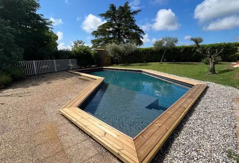 ペンション Gîtes Et Chambres Atypiques Le Temps Des Légendes