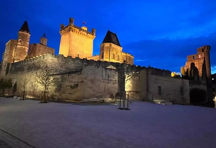 ペンション Gîtes Et Chambres Atypiques Le Temps Des Légendes