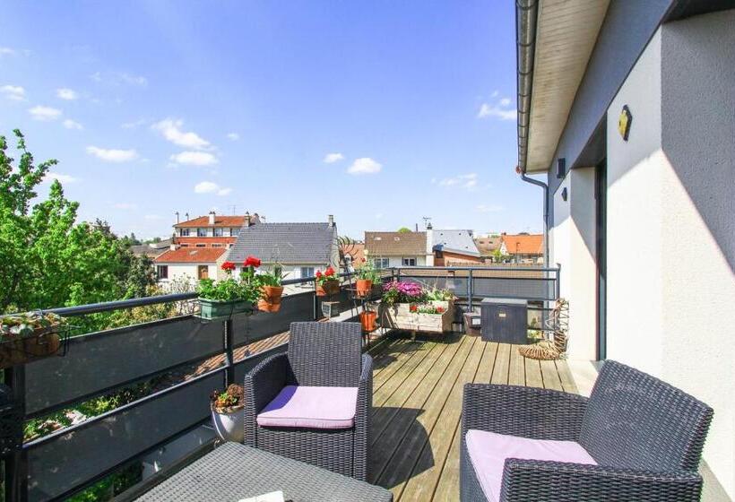 Pension L Idylle De Clamart