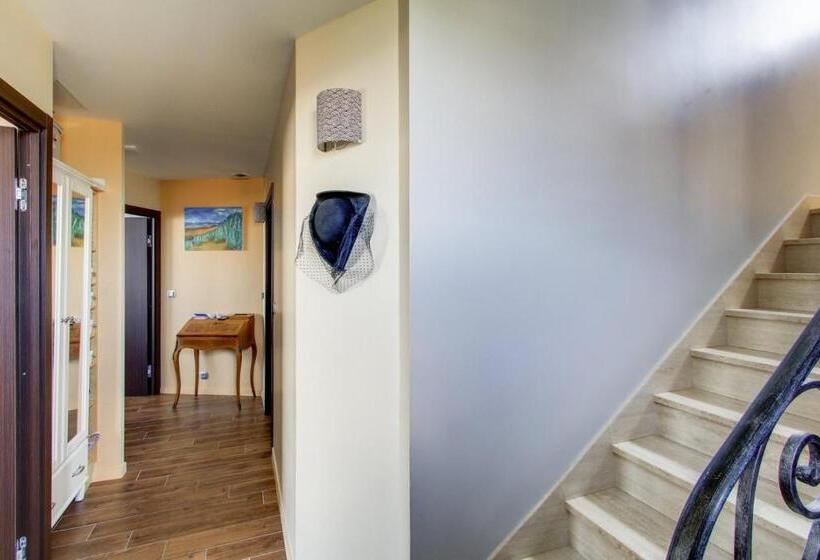 Pension L Idylle De Clamart