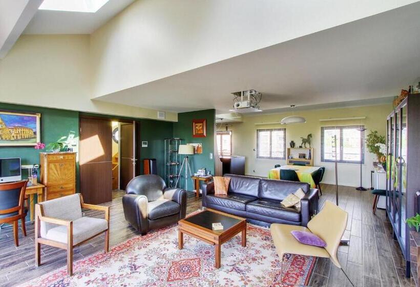 Pension L Idylle De Clamart