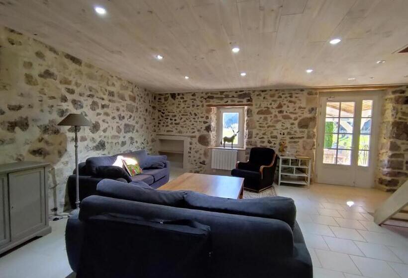 ペンション Le Mas Du Martinet