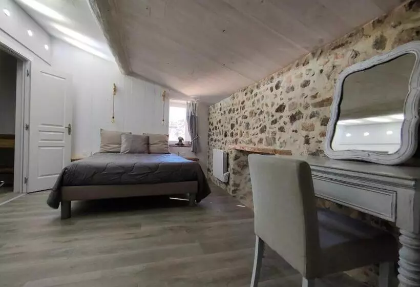 ペンション Le Mas Du Martinet