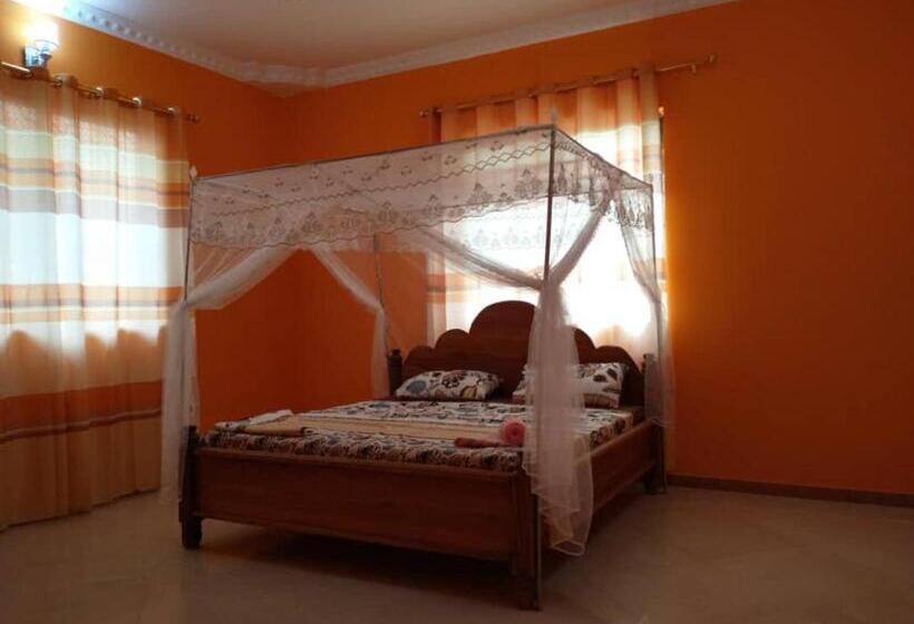 ペンション Mkoani Guest House