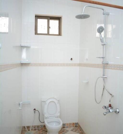 ペンション Mkoani Guest House