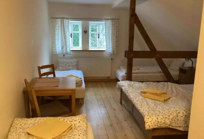 Majatalo Penzion Modrý Pavilon