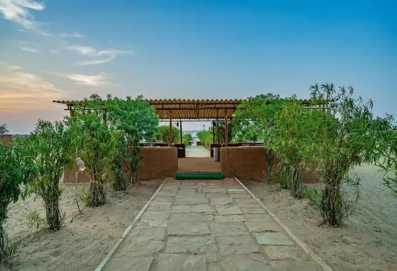 リゾートホテル Madrid Desert Camp Jaisalmer