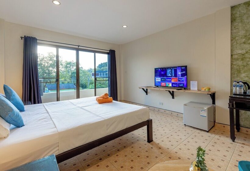 בית מלון כפרי Club 22 Kamala Suites