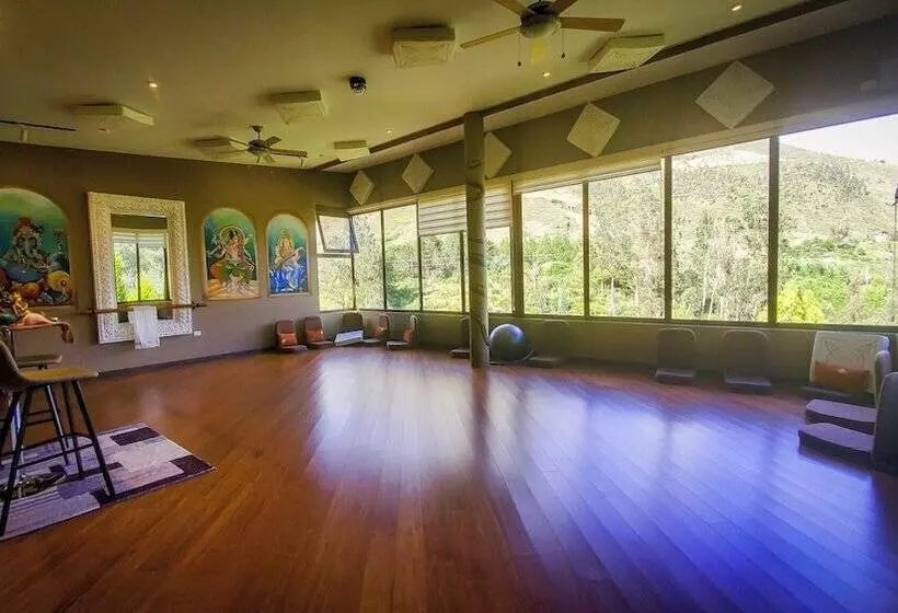 Hotelli Tosa Blue Mountain Retreat And Spa