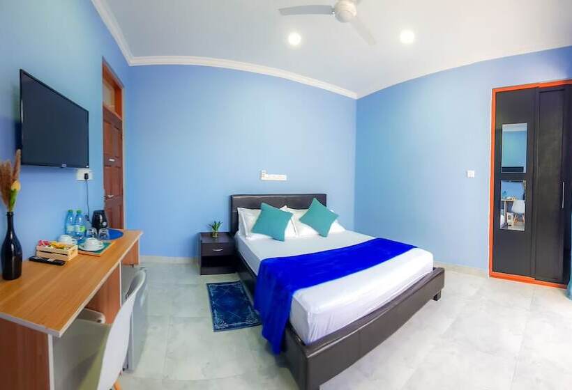 پانسیون Hide Inn Blue