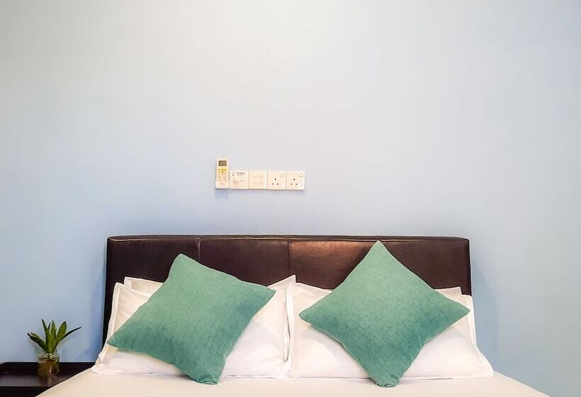 پانسیون Hide Inn Blue