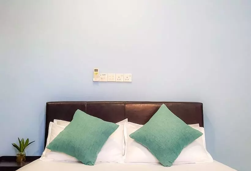 پانسیون Hide Inn Blue