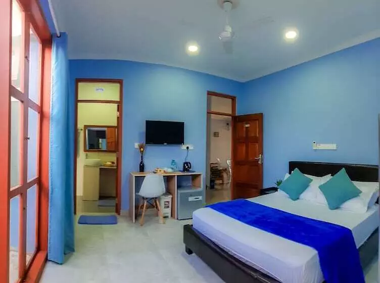 پانسیون Hide Inn Blue