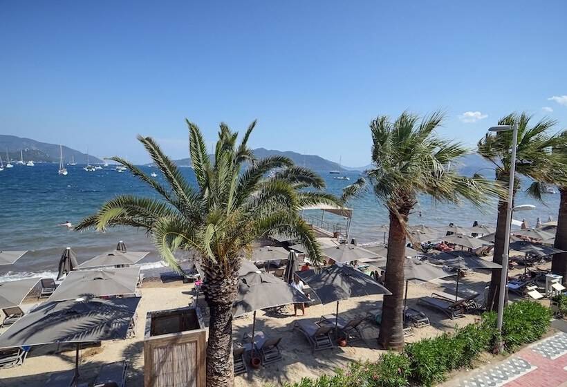 تختخواب و صبحانه Bono Residence