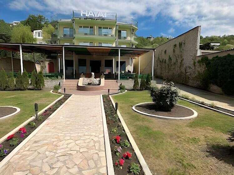 Hayat Hotel Ltd