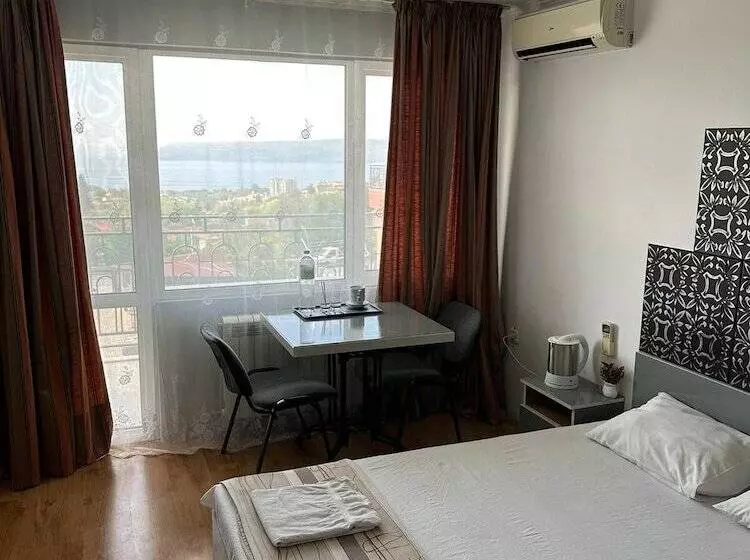 Hayat Hotel Ltd