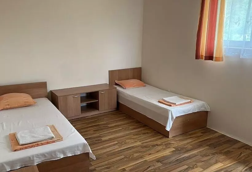 Hayat Hotel Ltd