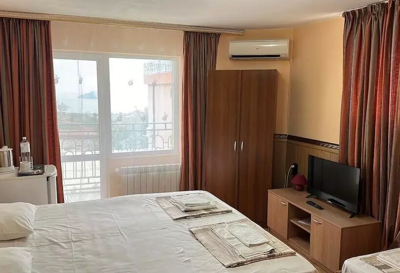 Hayat Hotel Ltd