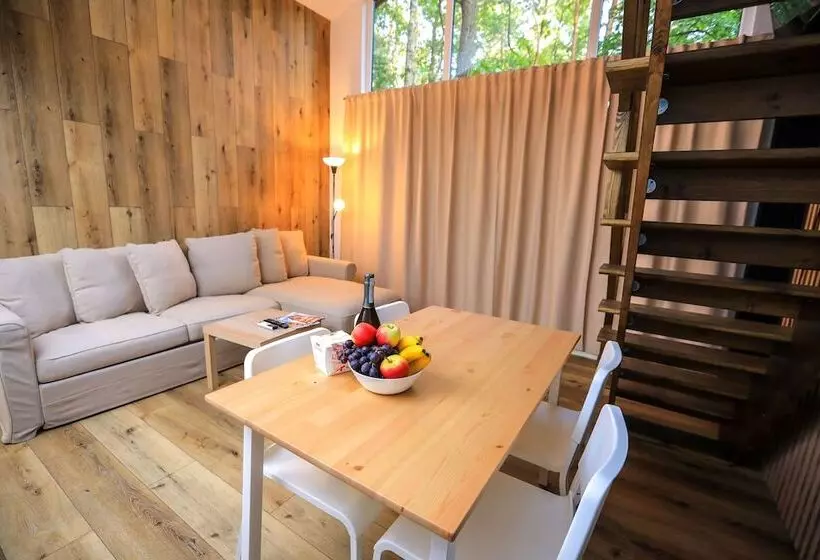 ホテル Bizon Village