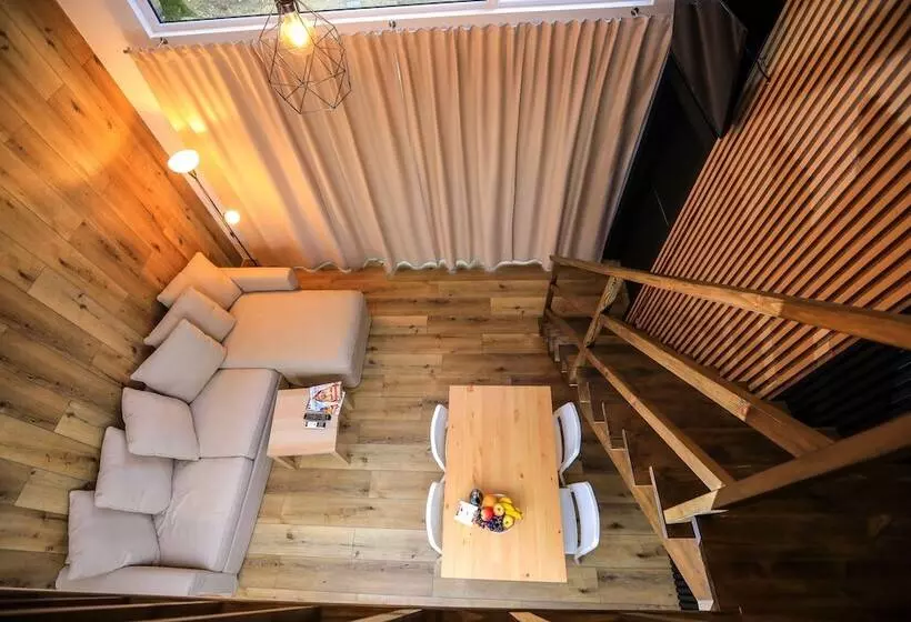 ホテル Bizon Village