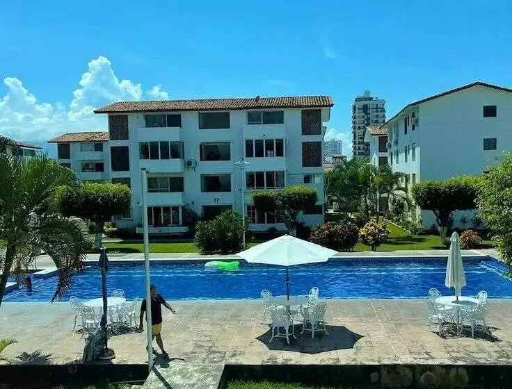 هتل Condo Marina By Trvl2hm