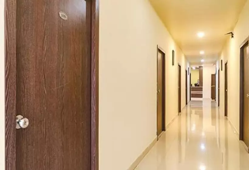 ホテル Fabexpress Airport Stay Inn