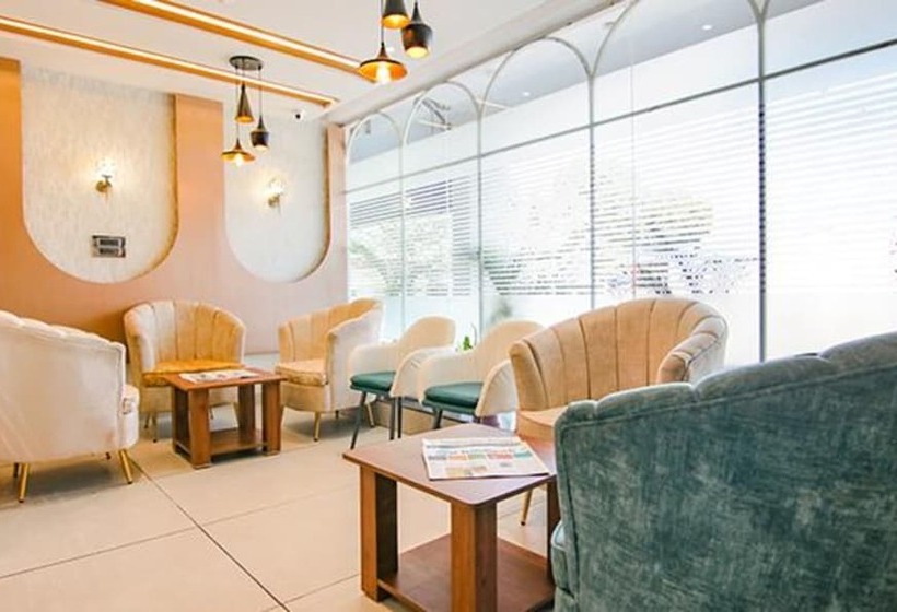 Fabhotel Prime The Eminence