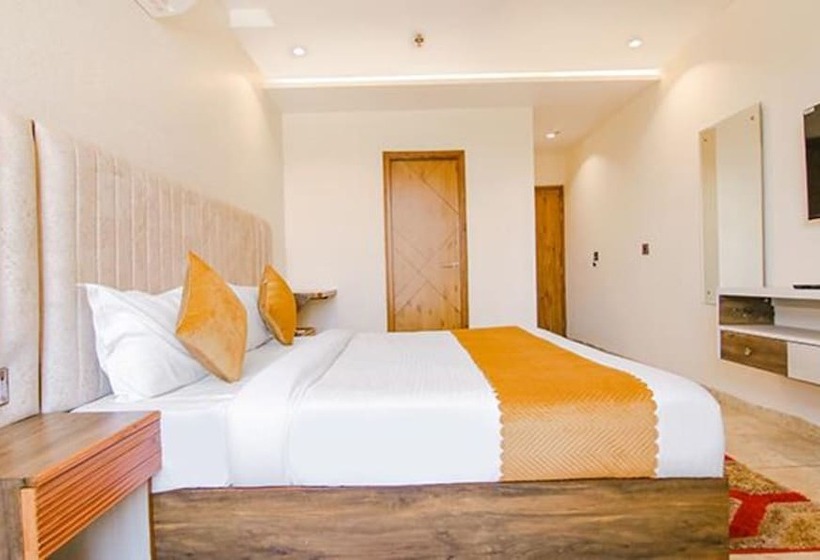 Fabhotel Prime The Eminence