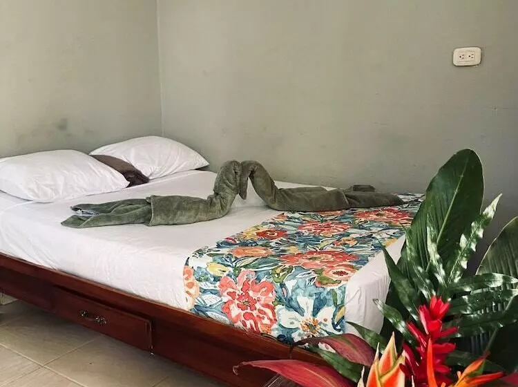 هتل Samana Tropical Village