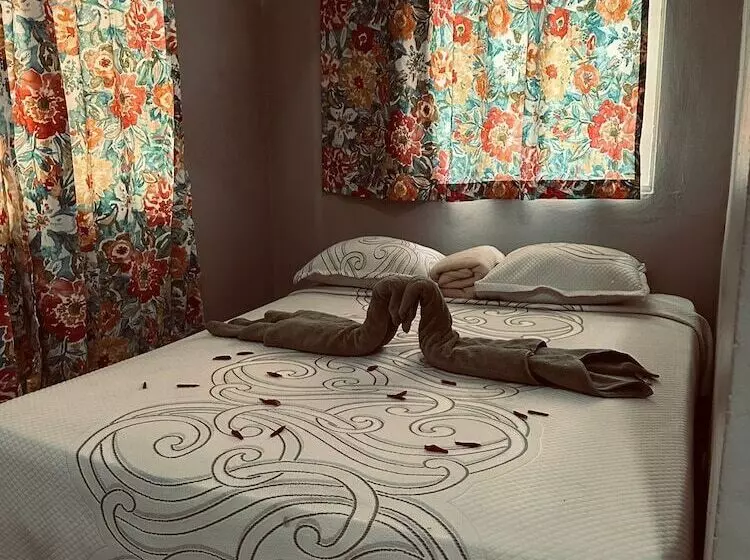 هتل Samana Tropical Village