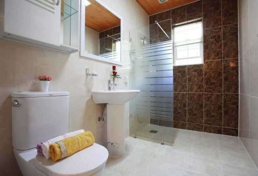 Hotelli Yongin Neutinamu Pension