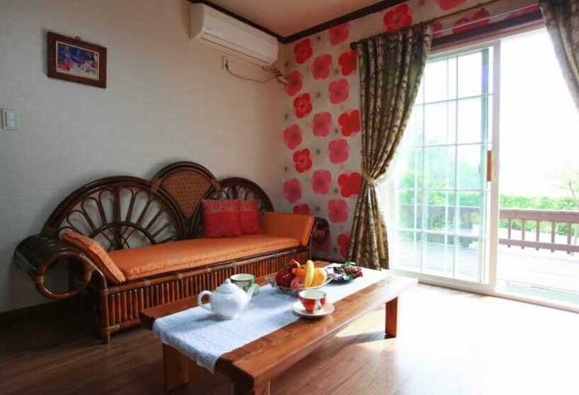 Hotelli Yongin Neutinamu Pension
