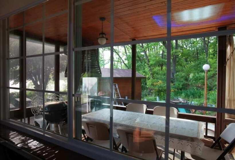 Hotelli Yongin Neutinamu Pension