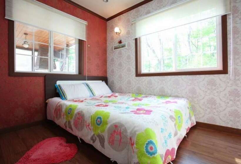 Hotelli Yongin Neutinamu Pension