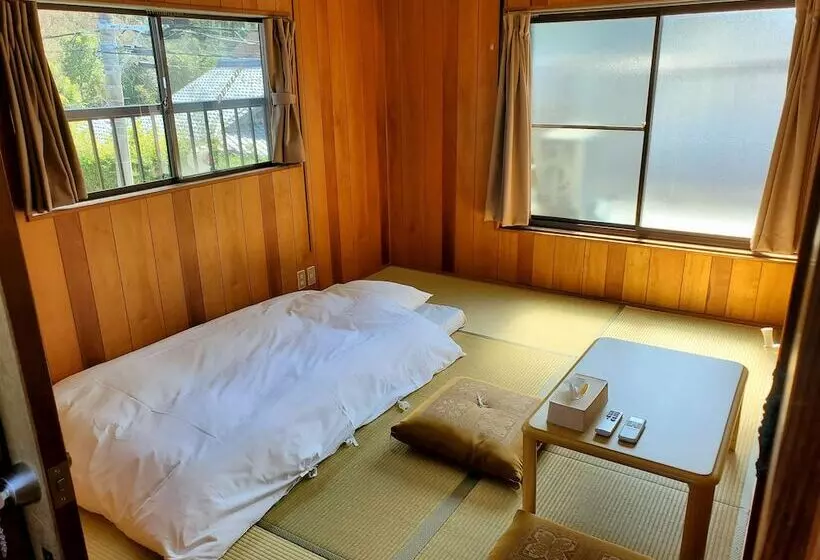 ペンション Sea Dweller Inn
