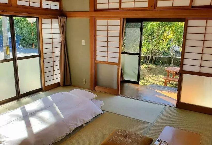 ペンション Sea Dweller Inn