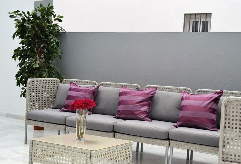 Reservaloen Plaza De La Encarnación