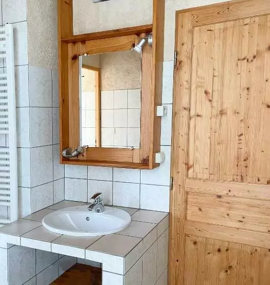 Aamiaismajoitus (B&B) Chambres D Hôtes Le Bourdieu