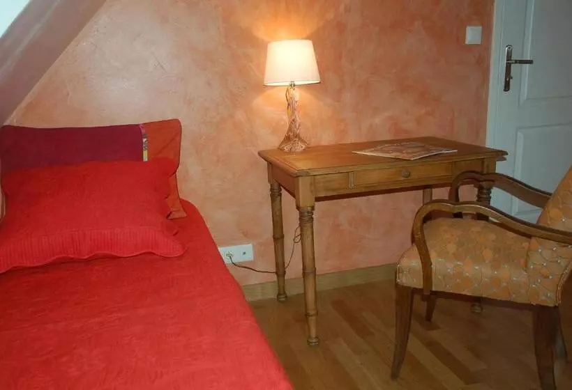 ベッドアンドブレックファースト Chambres D'hôtes Les Coquelicots