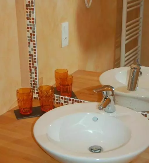 ベッドアンドブレックファースト Chambres D'hôtes Les Coquelicots