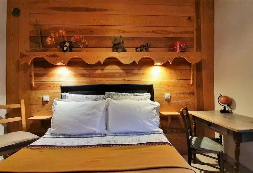 Aamiaismajoitus (B&B) Maison Sous Les étoiles