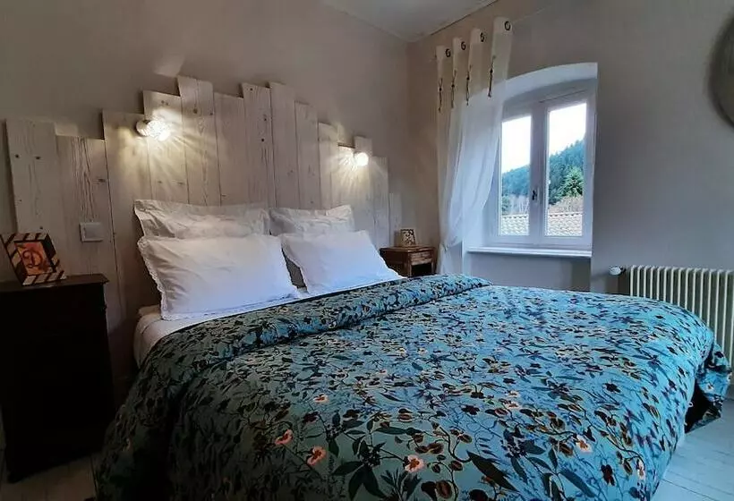 Aamiaismajoitus (B&B) Maison Sous Les étoiles
