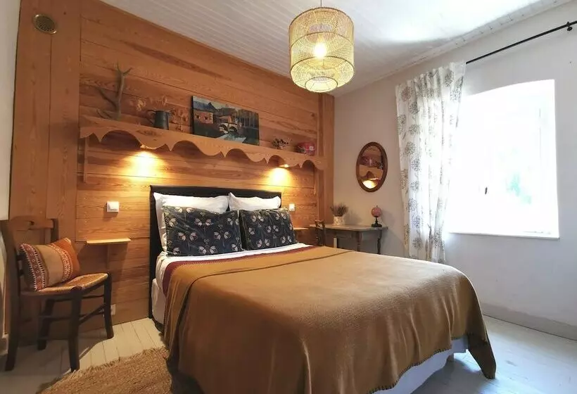 Aamiaismajoitus (B&B) Maison Sous Les étoiles