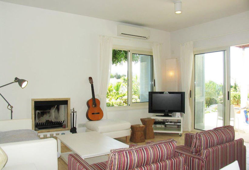 Akamas Carob Tree Villa