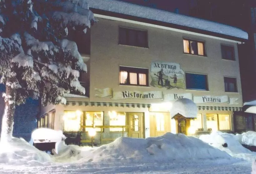 ホテル Albergo Soldanella