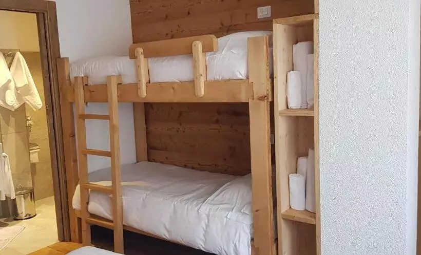 ホテル Albergo Soldanella