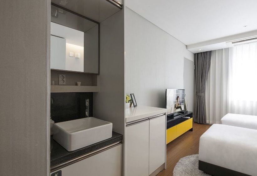 TOV Hotel & Residence