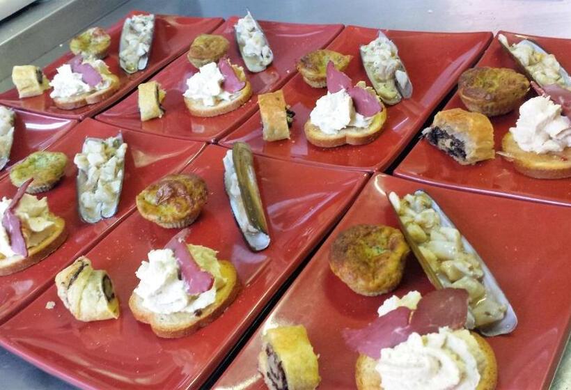 酒店 Hôtel Restaurant De L île