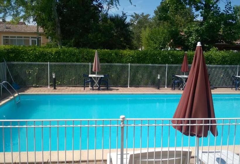 فندق Hôtel Restaurant Douce France